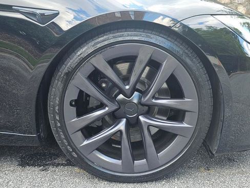 Used 2023 Tesla Model S AWD/4WD image 17