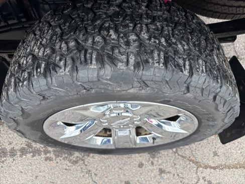 Used 2017 Chevrolet Silverado 1500 LTZ Z71 w/ LTZ Plus Package image 14