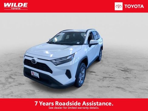 Certified 2025 Toyota RAV4 XLE AWD/4WD image 5