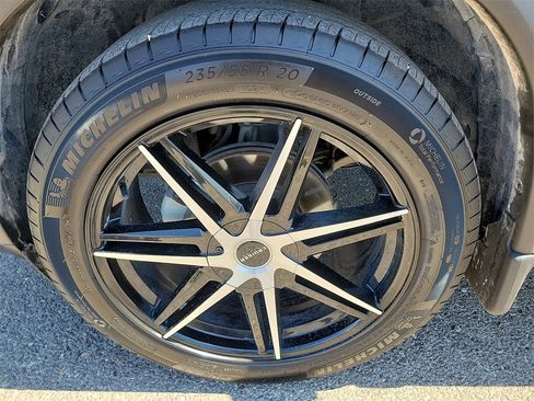 Used 2023 Nissan Rogue SL w/ SL Premium Package image 14