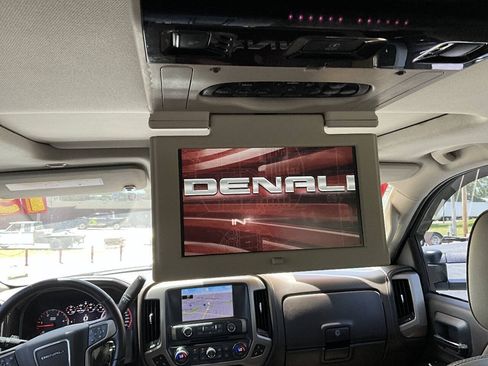 Used 2015 GMC Sierra 2500 Denali w/ Duramax Plus Package AWD/4WD image 14