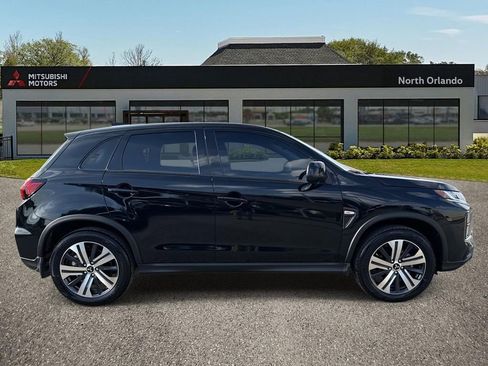Used 2025 Mitsubishi Outlander Sport ES image 2
