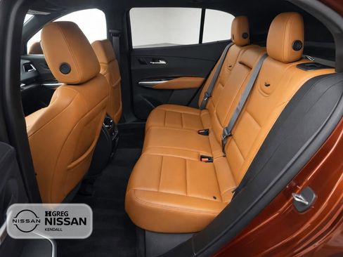 Used 2019 Cadillac XT4 Premium Luxury FWD image 11