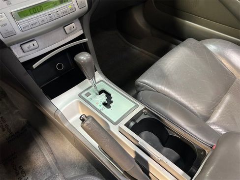 Used 2004 Toyota Solara SLE image 29