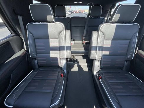 Used 2025 GMC Yukon AT4 Ultimate w/ LPO, Floor Liner Package image 30