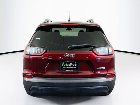 Used 2019 Jeep Cherokee Latitude w/ Popular Appearance Group FWD image 7