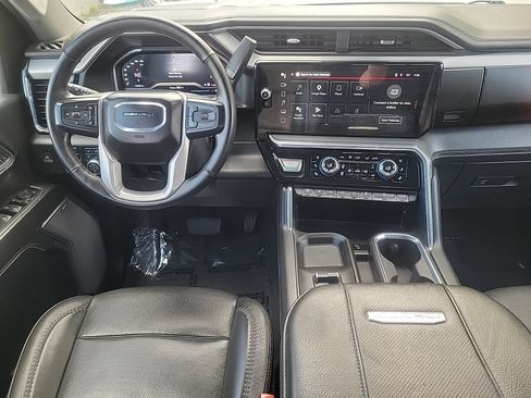 Used 2024 GMC Sierra 2500 Denali w/ Denali Reserve Package AWD/4WD image 19