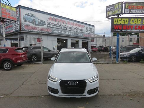 Used 2015 Audi Q3 2.0T Prestige w/ Prestige Package AWD/4WD image 6