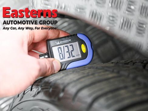 Used 2018 Tesla Model 3 Long Range image 27