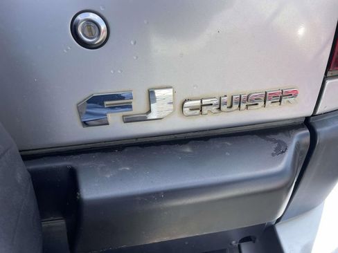 Used 2007 Toyota FJ Cruiser 4WD image 26