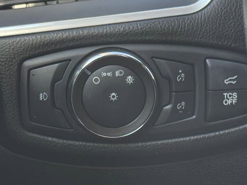 Used 2022 Ford Edge Titanium w/ Equipment Group 301A image 34