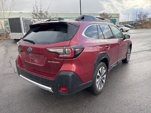 Used 2024 Subaru Outback Limited image 3