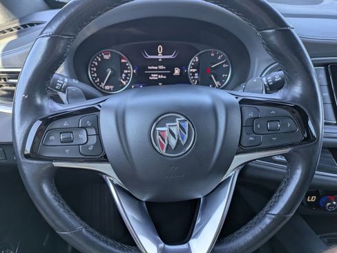 Used 2024 Buick Enclave Premium image 18