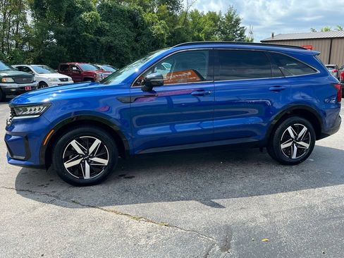 Used 2022 Kia Sorento EX w/ Panoramic Sunroof Package FWD image 5