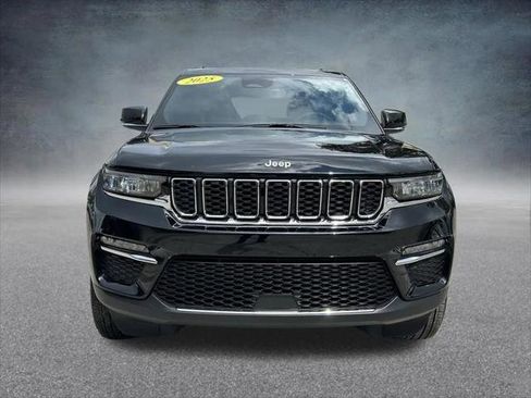 Certified 2025 Jeep Grand Cherokee Limited w/ MOPAR Finishing Package RWD image 2