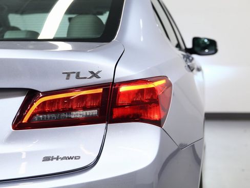 Used 2015 Acura TLX V6 SH-AWD w/ Technology Pkg image 13