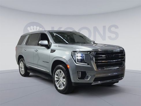 Used 2024 GMC Yukon SLT image 2
