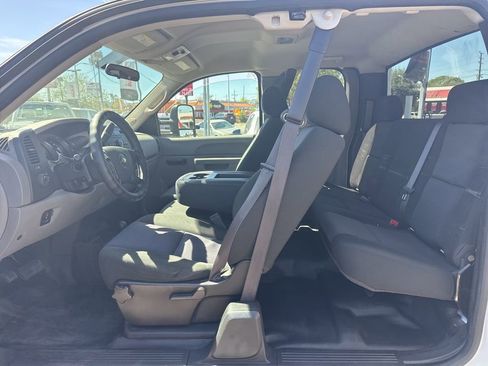 Used 2012 Chevrolet Silverado 2500 W/T AWD/4WD image 17