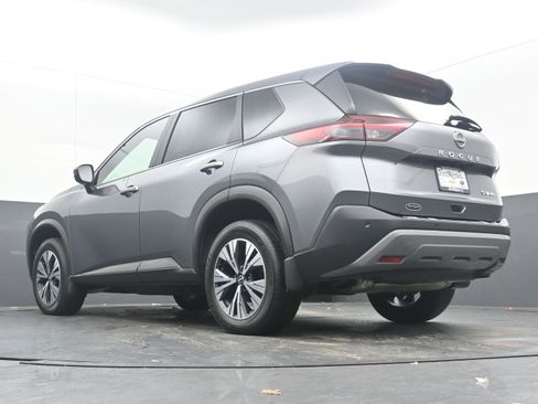 Certified 2023 Nissan Rogue SV image 28