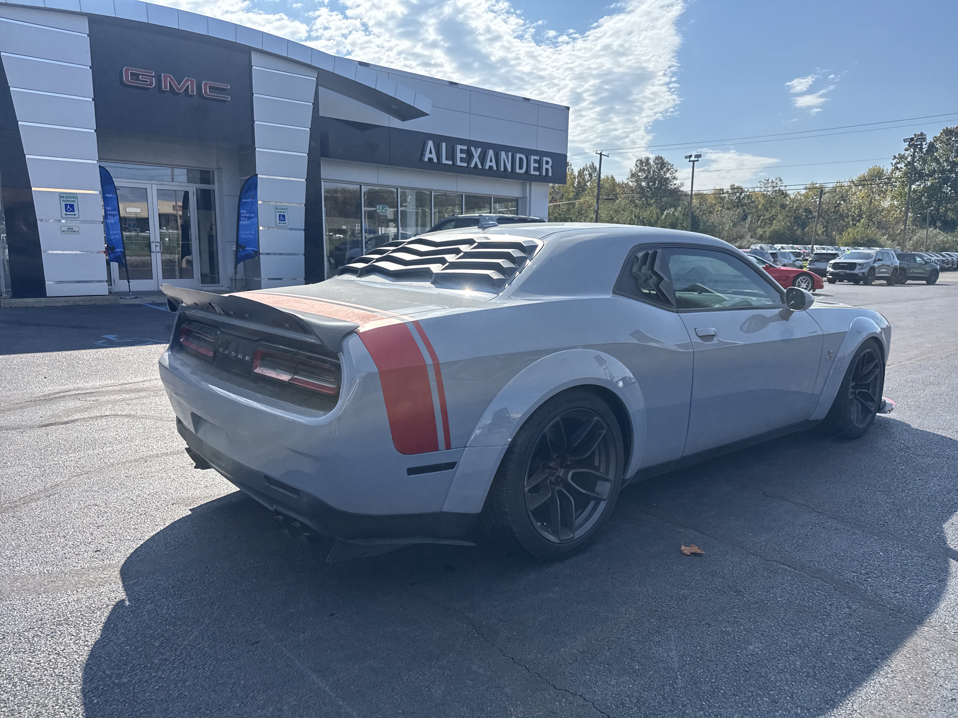 Used 2021 Dodge Challenger R/T Scat Pack RWD image 3