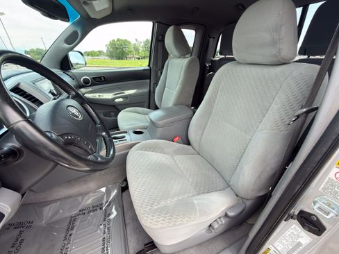 Used 2011 Toyota Tacoma 4x4 Access Cab w/ SR5 Pkg #2 image 21
