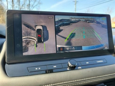 Used 2024 Nissan Rogue SL w/ SL Premium Package image 28