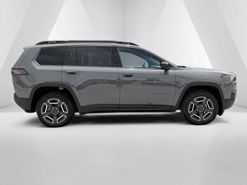 New 2026 Jeep Cherokee Laredo AWD/4WD image 8
