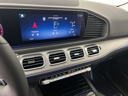 New 2026 Mercedes-Benz GLE 450 450 4MATIC image 30