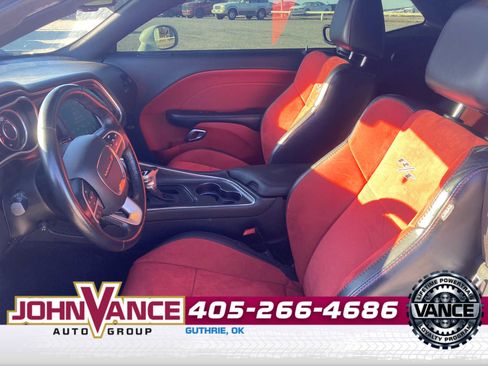 Used 2016 Dodge Challenger R/T Plus image 3