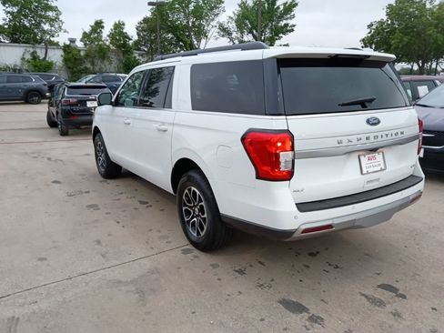 Used 2023 Ford Expedition Max XLT image 12