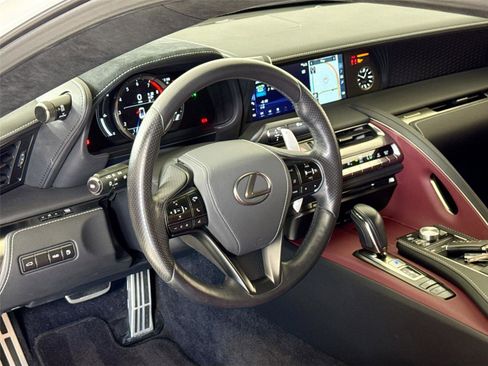 Used 2018 Lexus LC 500 Coupe RWD image 16