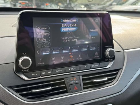 Used 2024 Nissan Altima 2.5 SR FWD image 29