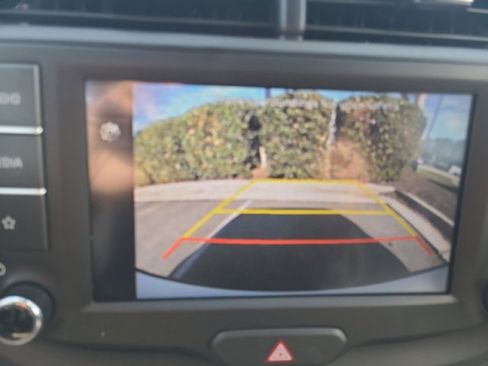 Used 2025 Kia Soul LX image 17