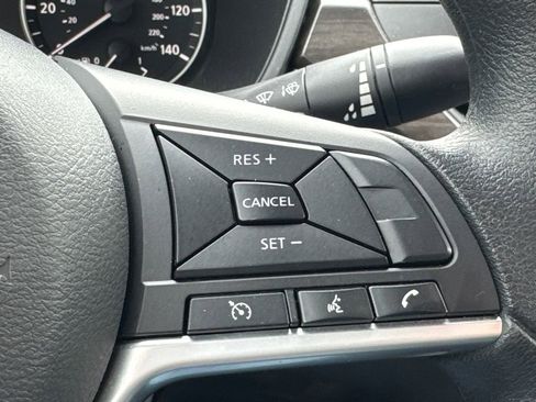 Used 2025 Nissan Altima 2.5 SV image 25