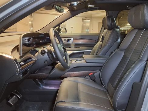 New 2027 Cadillac Vistiq Sport AWD/4WD image 15
