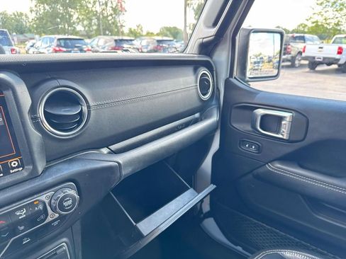 Used 2021 Jeep Wrangler Unlimited Sahara w/ Cold Weather Group image 25