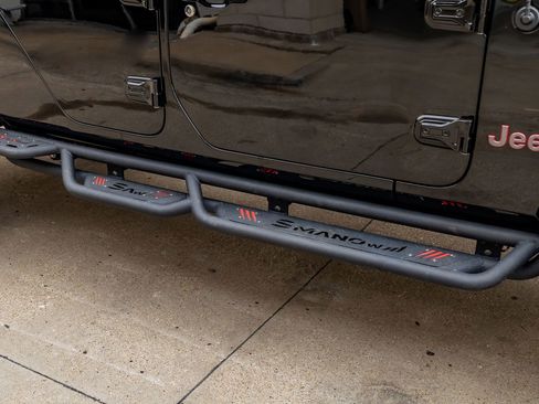 Used 2023 Jeep Gladiator Rubicon w/ LED Lighting Group image 13