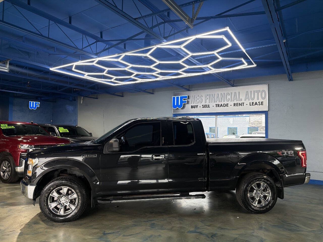 Used 2015 Ford F150 XLT w/ XTR Package AWD/4WD image 12