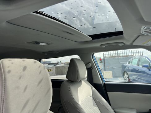 Certified 2025 Kia Soul EX image 16