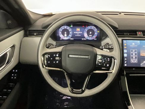 Used 2026 Land Rover Range Rover Velar S image 11