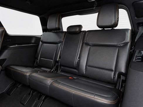 Used 2025 Ford Expedition Tremor AWD/4WD image 23