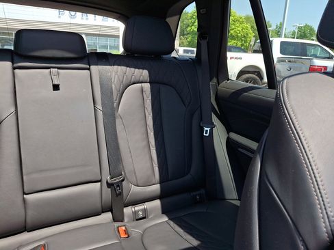 Used 2024 BMW X5 xDrive40i w/ M Sport Package AWD/4WD image 19