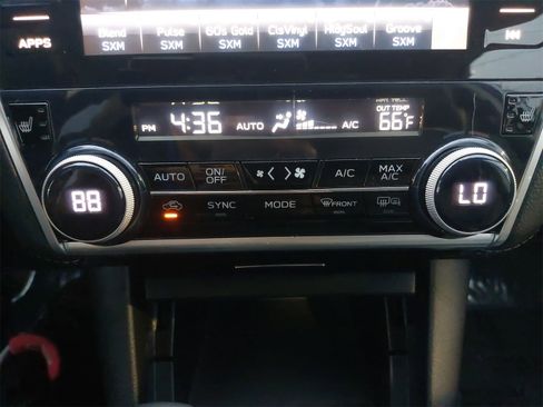 Used 2018 Subaru Outback 2.5i Limited image 24