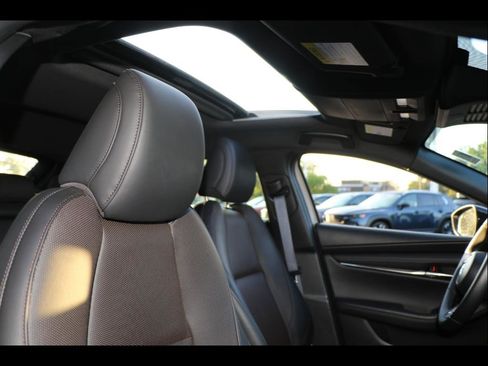 Certified 2025 MAZDA MAZDA3 2.5 S Hatchback w/ Appearance Package image 7