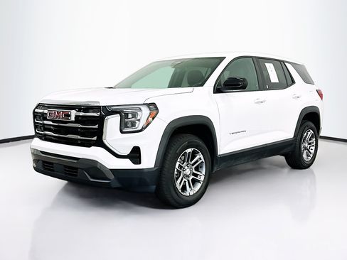 Used 2025 GMC Terrain Elevation AWD/4WD image 3