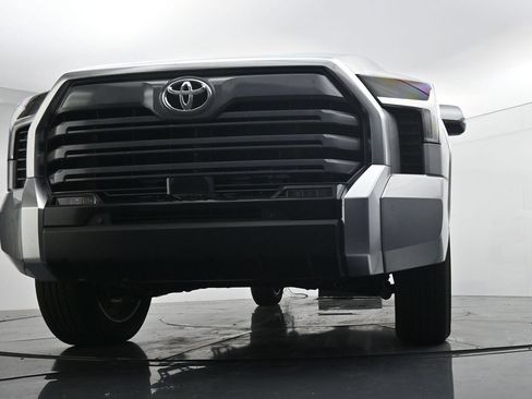 Used 2026 Toyota Tundra Limited AWD/4WD image 33