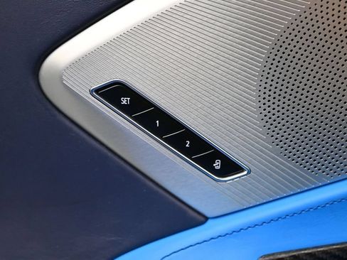Used 2022 Chevrolet Corvette Stingray Premium Conv w/ Z51 Performance Package RWD image 18