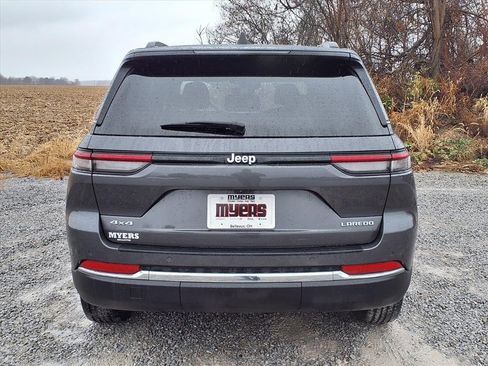 Used 2024 Jeep Grand Cherokee Laredo image 26