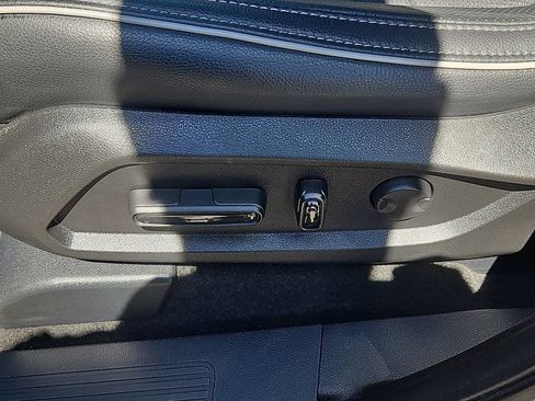 Certified 2023 Honda Pilot Elite image 25