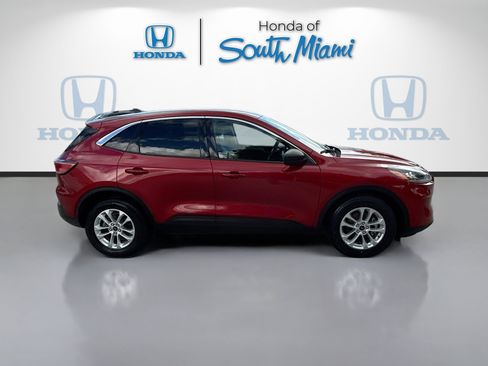 Used 2022 Ford Escape SE image 8